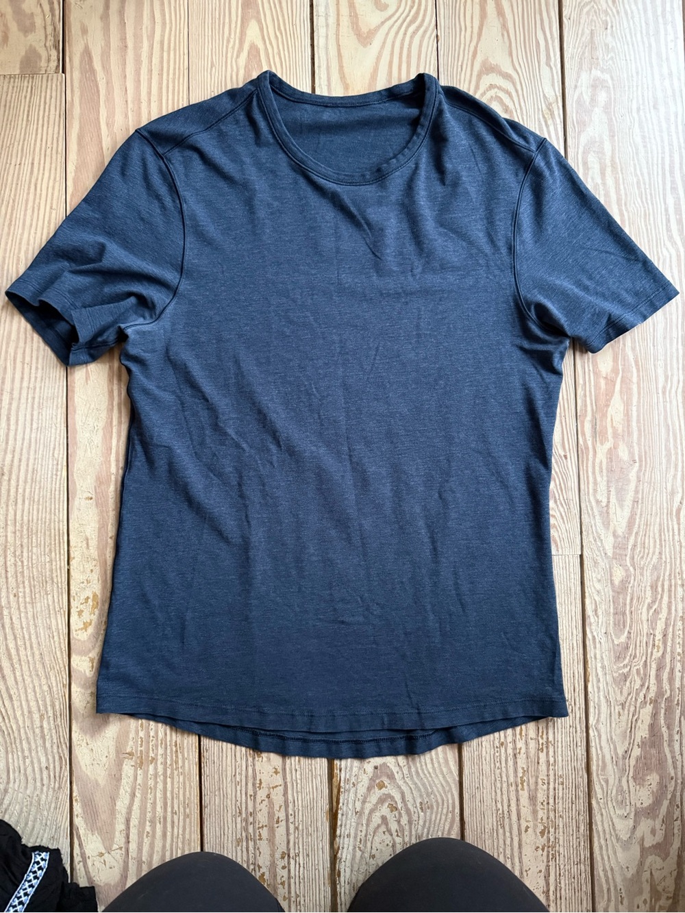 Lululemon men’s fundamental tshirt size m no size dot